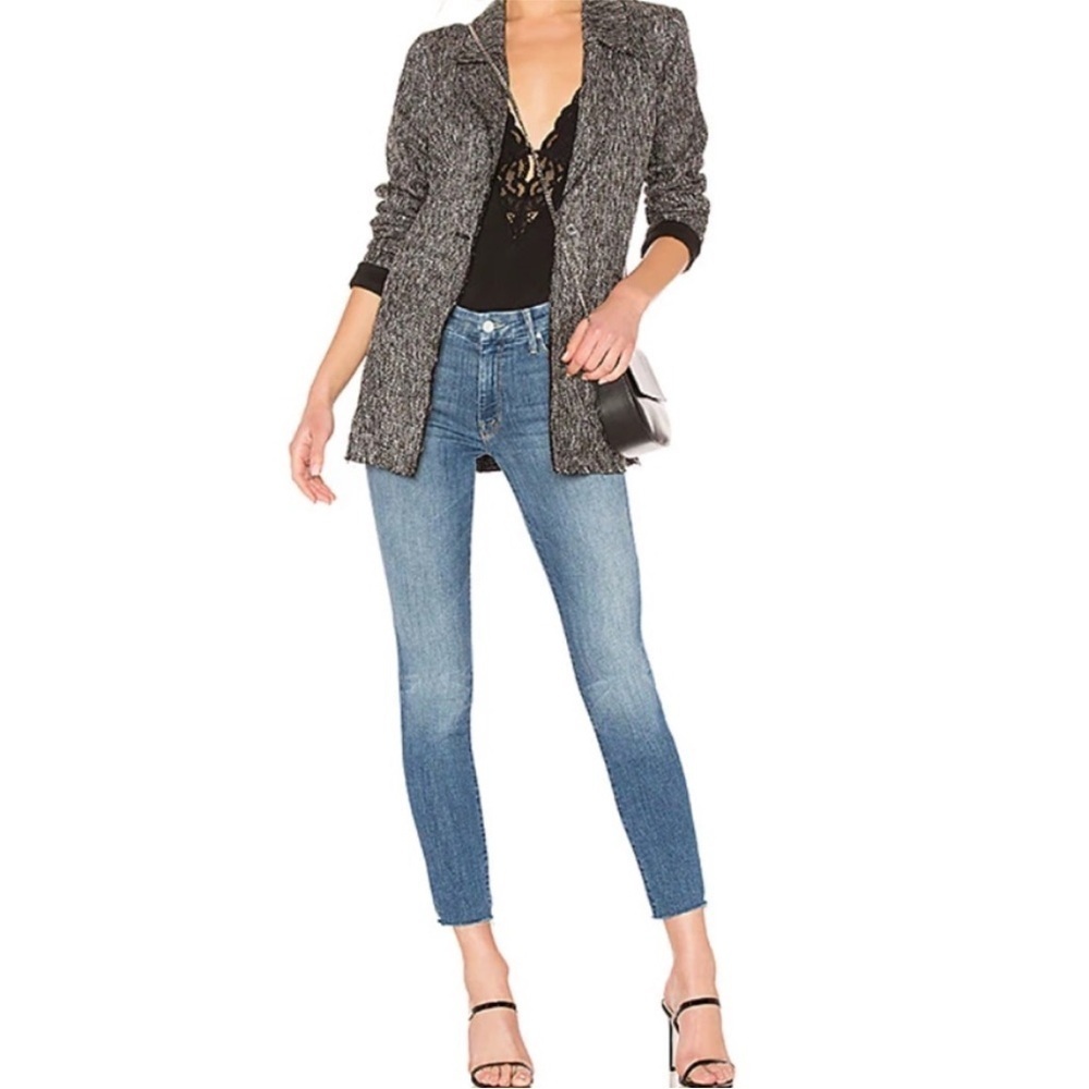 MOTHER | the looker ankle fray groovin’ wash